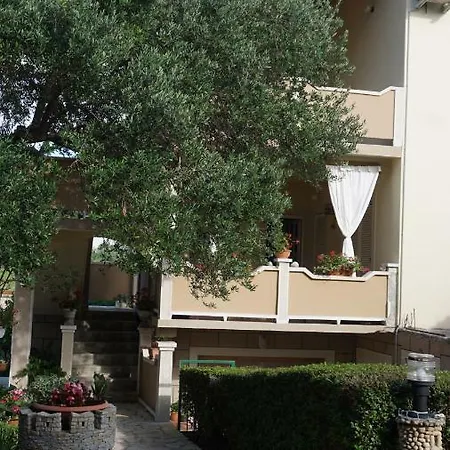 Apartment Tatjana Rab Town